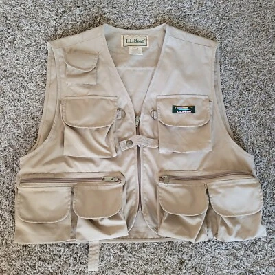 LL BEAN MENS HUNTING VEST KHAKI W POCKETS ZIPPERS VINTAGE SIZE MEDIUM RARE GIFT  - Image 1 of 4