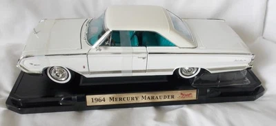 YAT MING ROAD SIGNATURE 1964 MERCURY MURAUDER FUNDIDO A PRESIÓN 1:18 BLANCO Foto 1 de 4