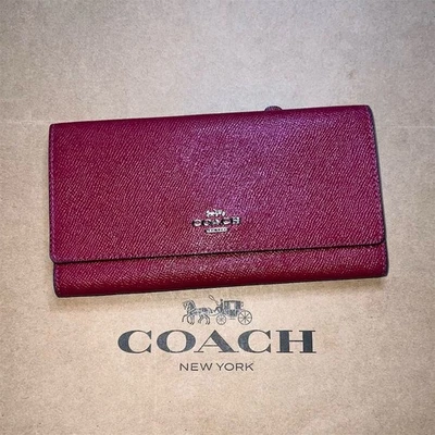 Cartera triple plegable COACH porta tarjetas de crédito cuero rojo con herrajes dorados AUTÉNTICA Foto 1 de 4