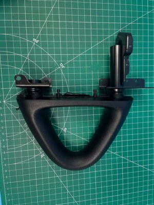 Barra antivuelco reposacabezas asiento delantero izquierdo conductor Mercedes Benz SLK 350 2005-2011 FABRICANTE DE EQUIPOS ORIGINALES Foto 1 de 4