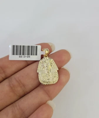 Colgante con cabeza de faraón de 10k oro amarillo egipcio real de 10 quilates.  Foto 1 de 4