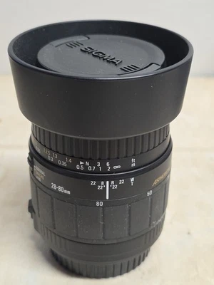 SIGMA Aspherical 28–80mm f/1:3.5–5.6 II MACRO ZOOM Lens  Canon EF   - Image 1 of 4