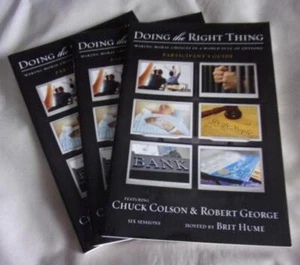 Bible Study: Set of 3 Doing the Right Thing by Chuck Colson participant's guide - Picture 1 of 1