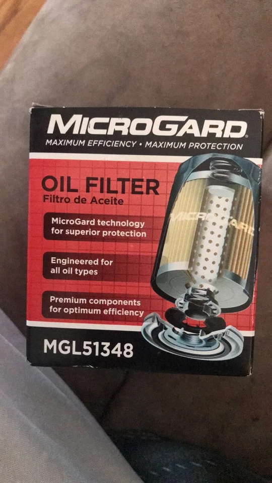 2002 dodge neon oil filter - Image 1 of 1