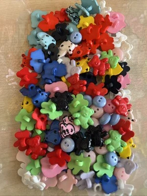 100 Mixed Novelty Shaped Buttons With Shank Sewing/Knitting/Crafts - Image 1 of 2