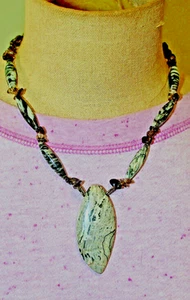 Gray  Marbled Quartz Pendant Boho Necklace - Picture 1 of 5