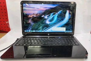 HP TouchSmart 15-r264dx i3 WORKS But Has Cosmetic Broken Parts. See Description - Zdjęcie 1 z 8