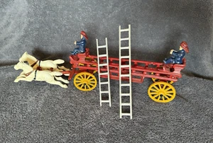 VINTAGE CLASSIC CAST IRON HORSE DRAWN HOOK & LADDER FIRE CARRIAGE - Picture 1 of 7