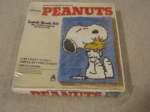 Vintage Peanuts Snoopy und Woodstock Riegel Haken Teppich Kit Brandneu in versiegelter Box - Bild 1 von 5