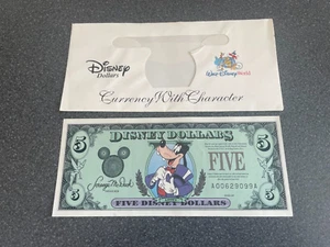 1997 $5 Disney Dollar Goofy 25th Anniversary A00629099A Rare with wallet - Picture 1 of 2