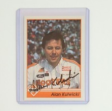 Alan Kulwicki 1992 HOOTERS #7 TRAKS VINTAGE autographed NASCAR card