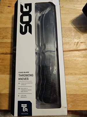 Метательные ножи SOG с ножнами упаковка 3 сбалансированных метательных ножа набор с паракордом - Изображение 1 из 4