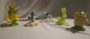 Miscellaneous lot Kids Meal Toys MINIONS, SMURFS, RABBIT AND CHICKEN - Picture 1 of 10