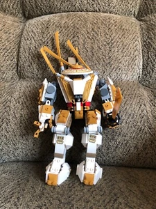 LEGO 71702 NINJAGO: Golden Mech (489 pieces) Complete with/ instructions No Box - Picture 1 of 5