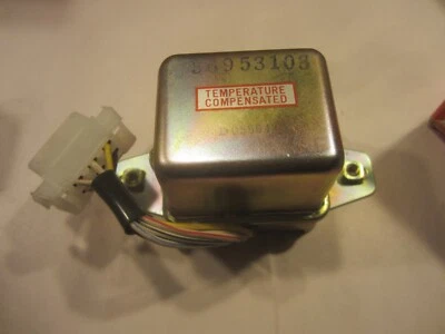 Lucas 36953103 regulador de voltaje compatible con 1973 - febrero 1975 Datsun 610 710 Foto 1 de 4