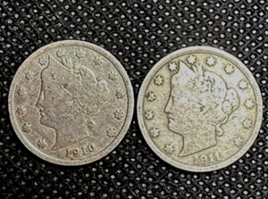 1910 e 1911 Liberty Testa V Nichel 5c Lotto di 2 Monete F-VF - Foto 1 di 2