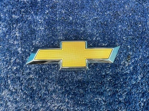 2010-2015 Chevrolet Camaro Emblem Badge OEM 22831292 - Bild 1 von 6