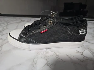Levi's Boys' Stan Buck C Black Denim Sneakers - Boys Size 4 - Picture 1 of 5