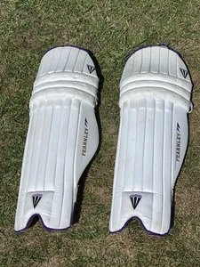 Duncan Fearnley Magnum CD Cricket Pads RH Batsman Batter Protection - Picture 1 of 24