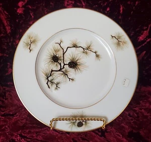 PINE 6 3/8" BREAD & BUTTER PLATE Lenox with gold trim - Picture 1 of 2