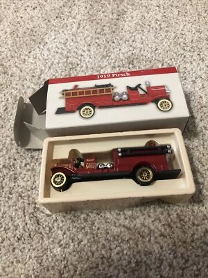 NIB 1999 The Reader's Digest 1919 Pirsh Fire Truck pumper 1:64  - Image 1 of 4