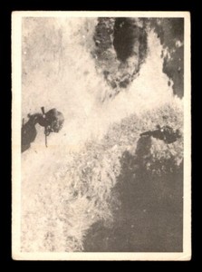 1964 Donruss Combat #15 Advancing VG