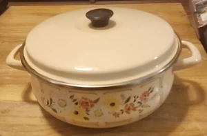 Vintage Floral Enamel Casserole Pot and  Lid Orange Double Handel 10"  - Picture 1 of 6