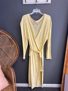 Bata de colección Victoria's Secret XL amarilla cabaña larga 100 % algodón ropa de dormir suave - Imagen 1 de 8