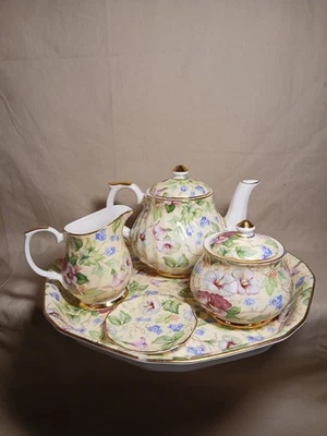 Bandeja para servir porcelana inglesa fina vintage Staffordshire, tetera, azúcar y crema Foto 1 de 4