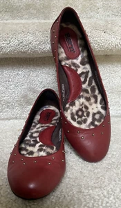 Born Karole Red Leather Studded Casual Slip-On Ballet Flats Loafers Women's 6.5 - Picture 1 of 9