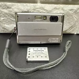 OLYMPUS μ 1050 SW Artículo de operación Cámara digital impermeable Usada F/S WTN - Imagen 1 de 17