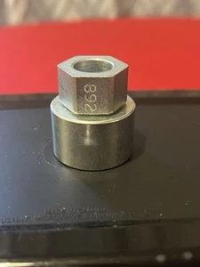 McGard Genuine OEM Wheel Lock Key for Kia 892 UM040 WL005 047084 074089 NEW - Picture 1 of 5