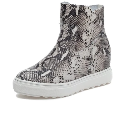 Zapatilla deportiva JSlides para mujer POSH cuña oculta punta redonda plataforma, BLANCO APAGADO/NEGRO EMB Foto 1 de 3