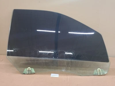 OEM 2009-2018 DODGE RAM 1500 PUERTA LATERAL DEL PASAJERO DELANTERO VENTANA VIDRIO TINTADO DERECHO Foto 1 de 4