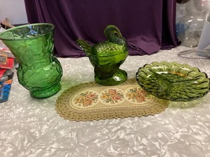 GREEN GLASS 1950,60,70'S EMERALD, COLONIEL, FOREST GREEN 3PCS TURKEY, VASE, DISH - Picture 1 of 6