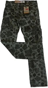 NWT LEVI'S SLIM CARGO PANT Boys Olive Green Flora Print(Size 14, 16) NEW - Picture 1 of 4