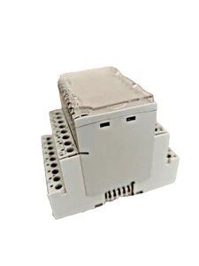 SIEMENS txm1.6r DIGITAL OUTPUT MODULE 553-141 REV.DA -NEW WITH OLD STOCK BOX - Bild 1 von 6