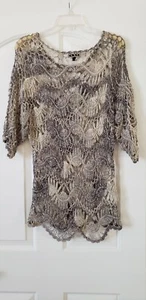NEU OHNE ETIKETT LISA INTERNATIONAL GRÖSSE S/M GEHÄKELT DAMEN COVER TOP - Bild 1 von 12