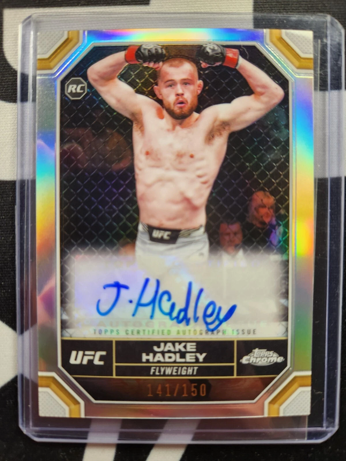 2024 Topps Chrome UFC Jake HADLEY RC Refractor Auto 141/150 CRA-JHA FLYWEIGHT