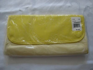 Nuovissimo kit da viaggio pieghevole Bloomingdale giallo da appendere borsa da toeletta - Foto 1 di 9