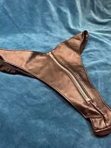 NEW Black LEATHER ladies Women Thong Briefs G String BDSM Underwear faux zip o/s