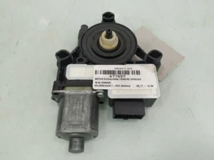 5Q0959408D 477497 motor elevador trasero derecho VOLKSWAGEN T-ROC 2017 - Imagen 1 de 24