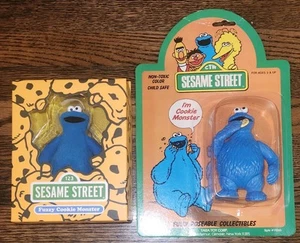 1985 Sesame Street Tara Toys Cookie Monster And Super 7 Cookie Monster Figures - Picture 1 of 10