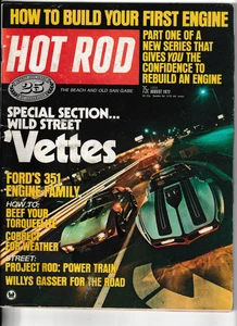Revista Hot Rod edición de agosto de 1972. Wild Street 'Vettes - Imagen 1 de 1