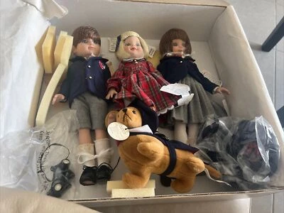 Linda, Betsy & Sandy McCall  & Nosey Travel Time Betsy's Family Collector Dolls - Image 1 of 4