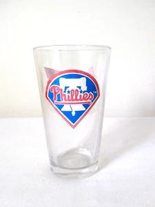Philadelphia Phillies Classic 16oz Glass Budweiser Official Beer (MLB) - Picture 1 of 8