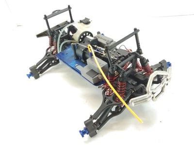 Vintage Traxxas T-Maxx 2.5 Classic 1/8 Monster Truck Roller Slider w/ Servos - Image 1 of 4