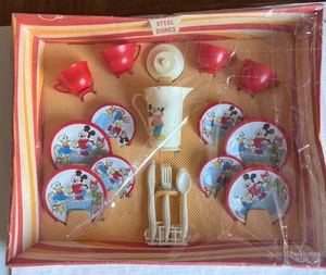 Disney Mickey Mouse Wolverine Child's Plastic & Metal Tea Set 1960 Rare - Picture 1 of 6