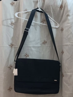 Calvin Klein Portátil Tablet Portafolio Mensajero Negro Algodón Nylon Nuevo con Etiquetas Foto 1 de 4
