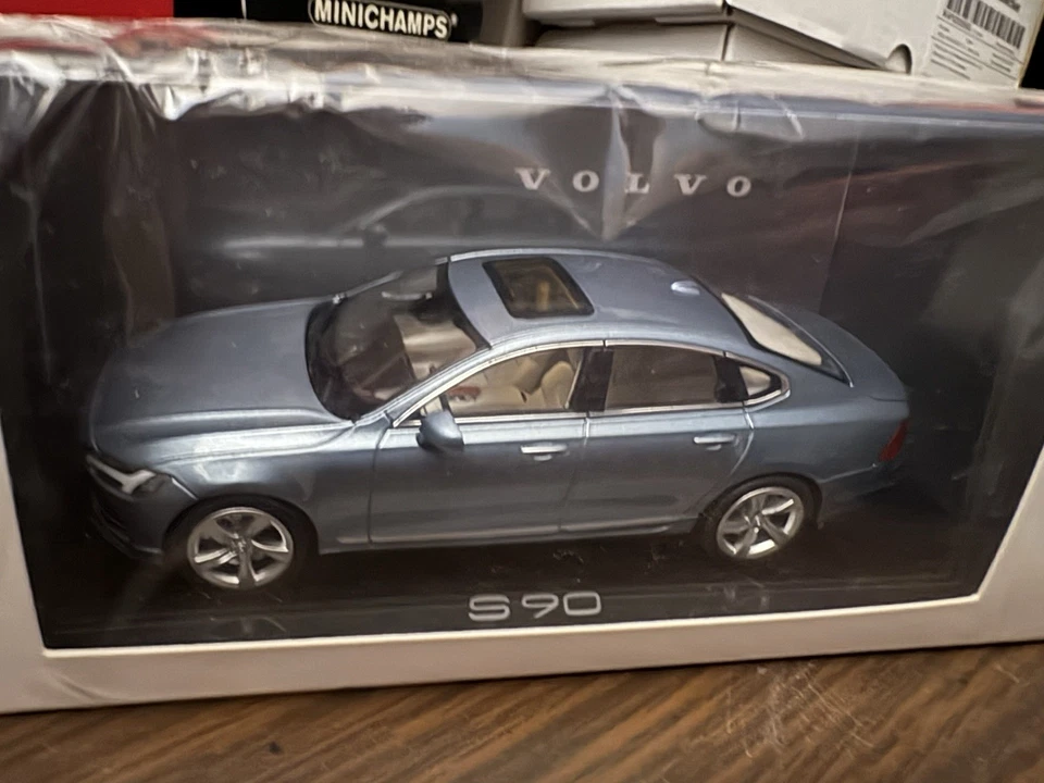 1/43 Norev 沃尔沃 S90 经销商版 2015 2016  — 第 1/1 张图片